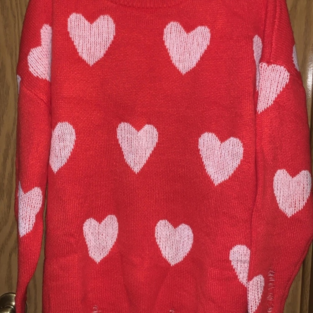 Heart Pattern Red and Pink Sweater with distressing on bottom and sleeves xxl